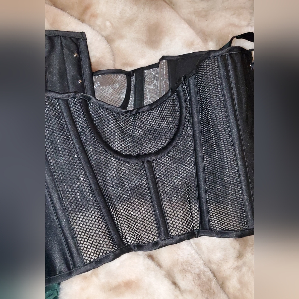 ♡SALE♡ M,L,or XL Corset Waist Cincher FoH - Picture 6 of 15